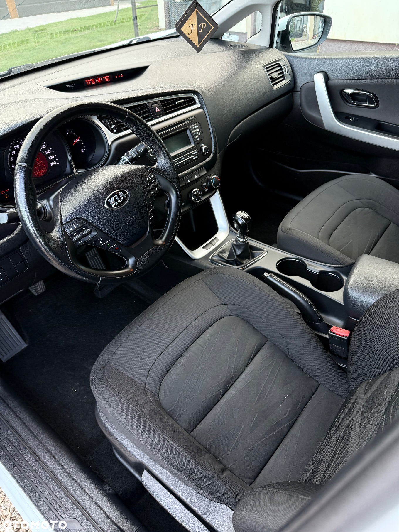 Kia Ceed - 16