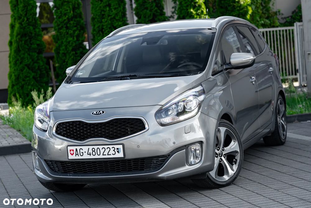 Kia Carens 1.7 CRDi 136 Dream Team Edition - 5