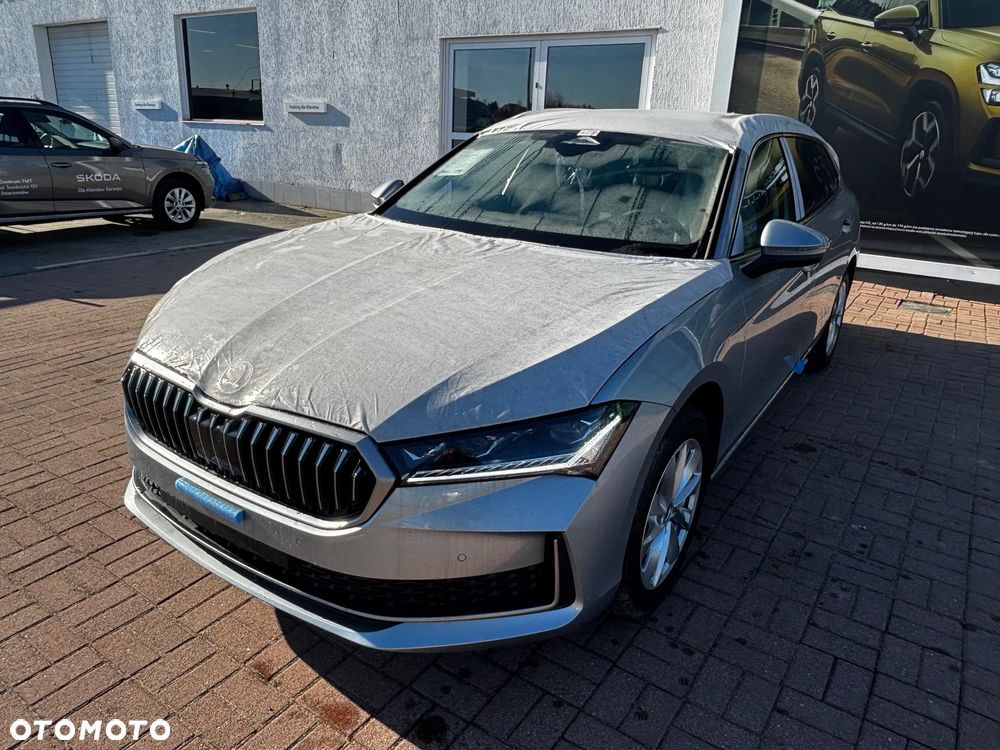 Skoda Superb 2.0 TDI SCR 4x4 Edition 130 DSG - 3