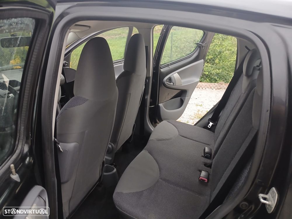 Peugeot 107 1.0 Trendy - 3