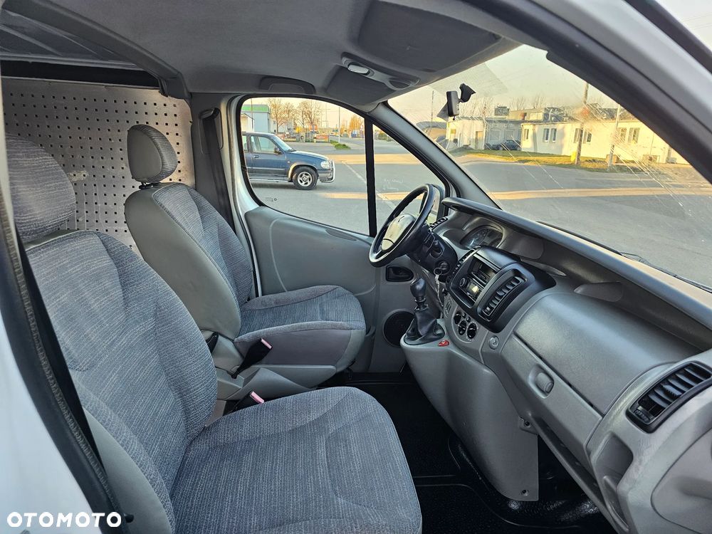 Renault Trafic - 19