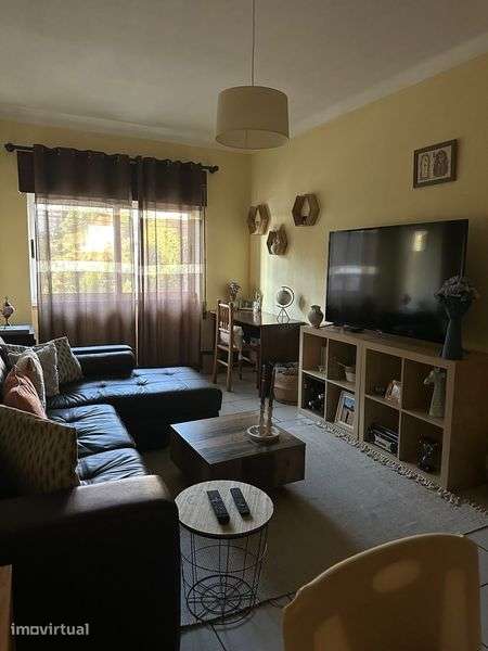Aluga-se Apartamento T1 nos Penedos Altos - Covilhã - Grande imagem: 3/8