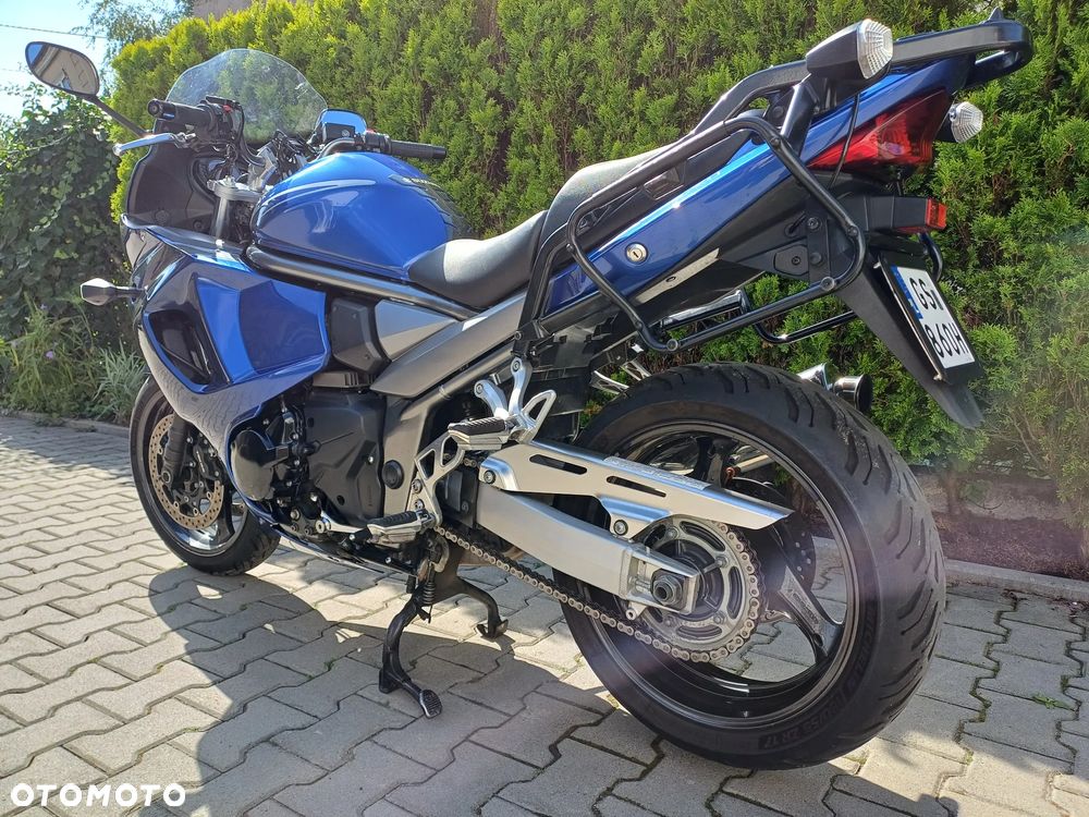 Suzuki GSX - 7