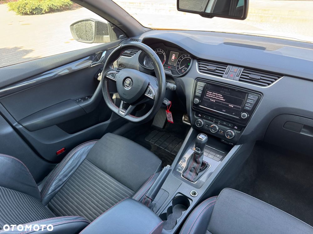 Skoda Octavia 2.0 TDI DSG RS - 15