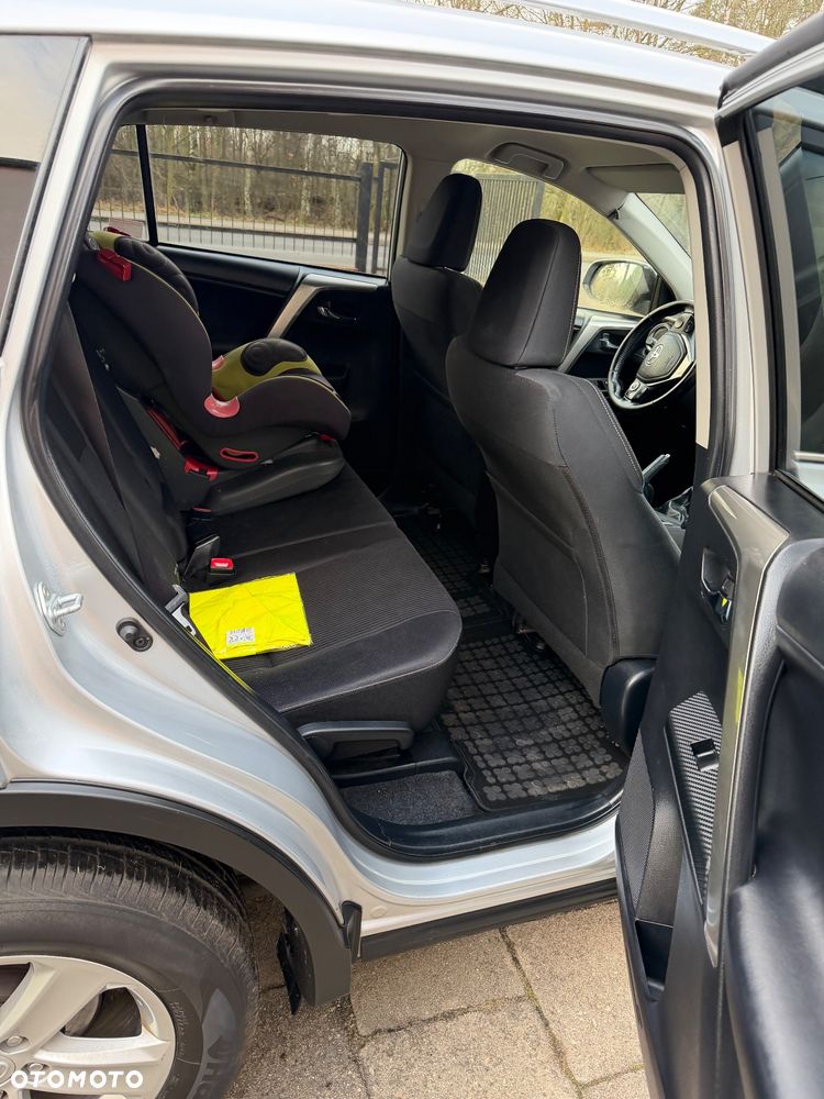 Toyota RAV4 2.0 D-4D Premium 4x2 - 9
