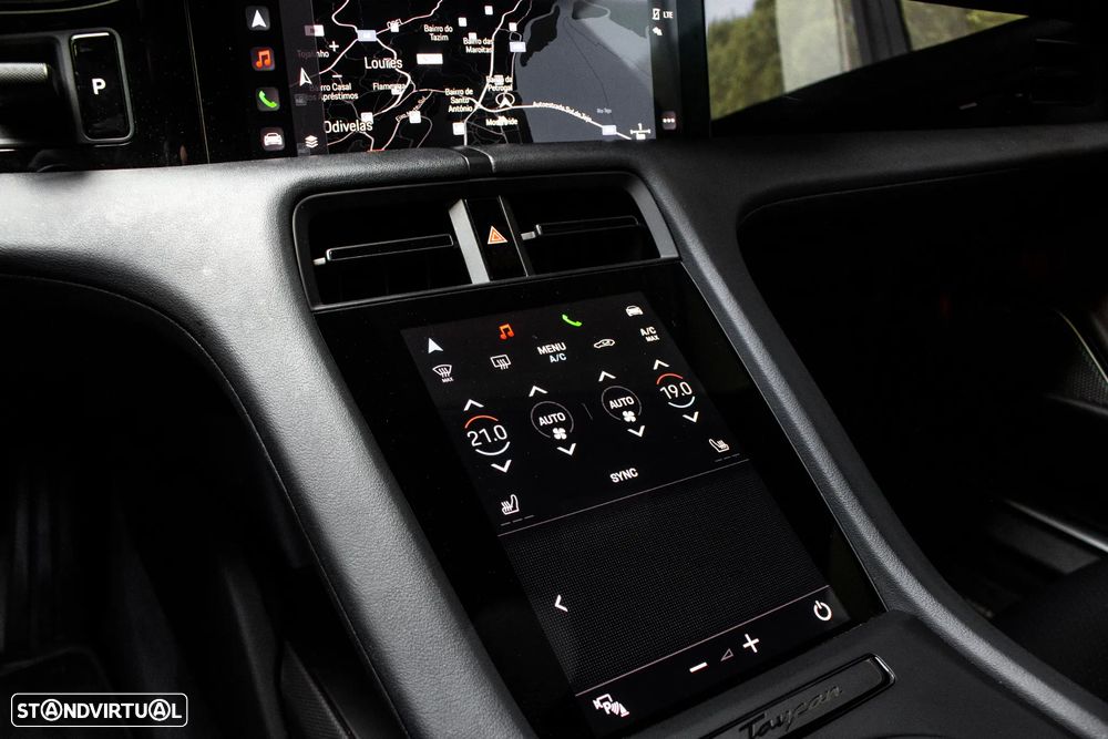 Porsche Taycan 4S - 25