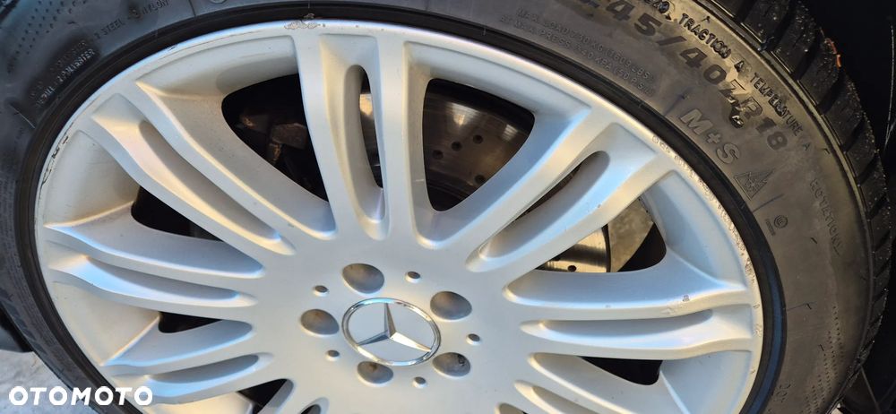 Mercedes-Benz Klasa E 320 CDI 4-Matic T Avantgarde - 26