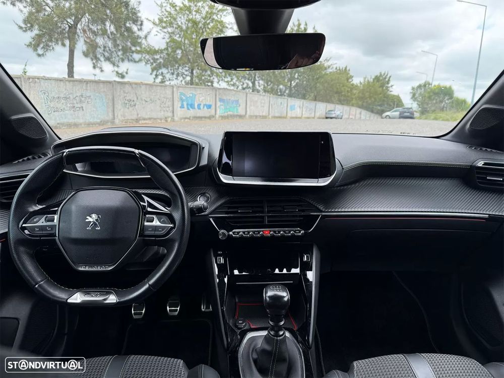 Peugeot 208 1.2 PureTech GT - 8