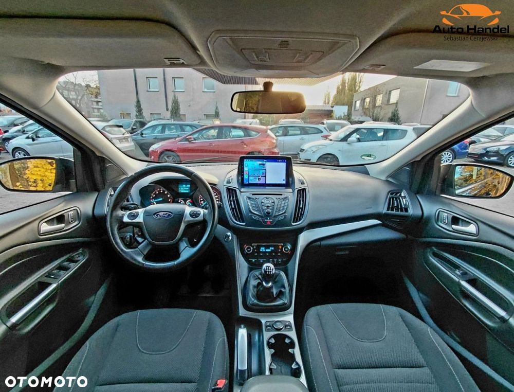 Ford Kuga 1.5 EcoBoost 2x4 Titanium - 5