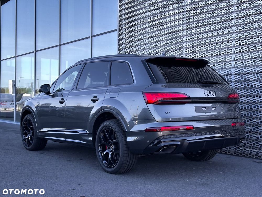 Audi Q7 - 6