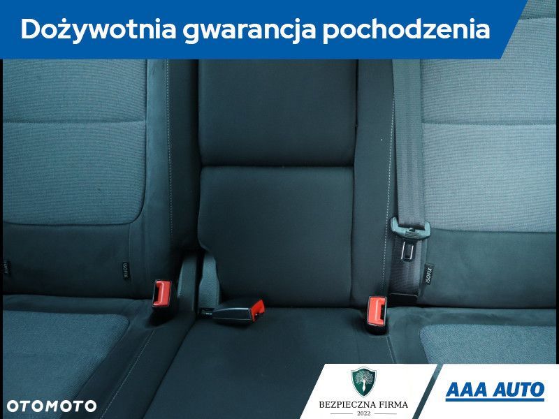 Volkswagen Golf Plus - 12