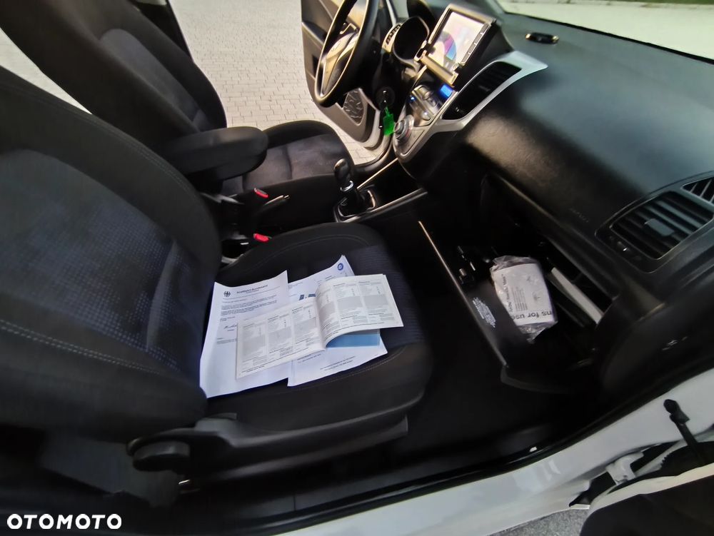 Hyundai ix20 1.4 Premium blue - 13