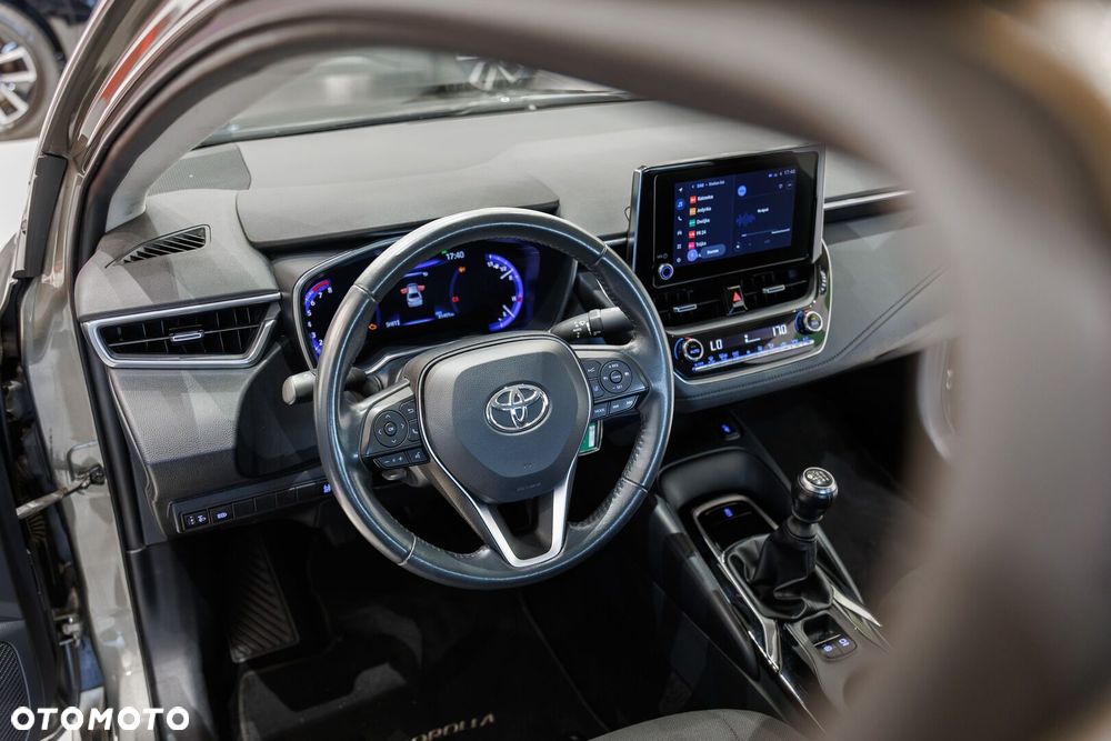 Toyota Corolla - 33