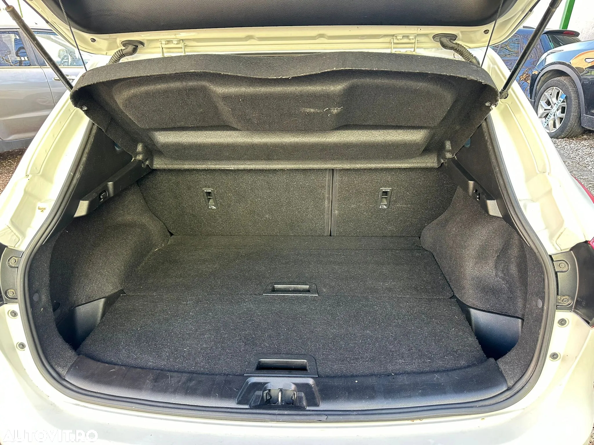Nissan Qashqai 1.5 DCI Start/Stop N-Connecta - 11