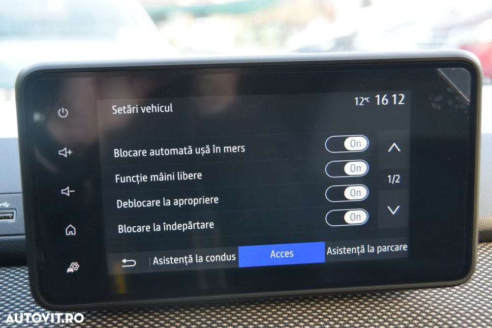 Dacia Logan TCe 90 MT6 Comfort - 34