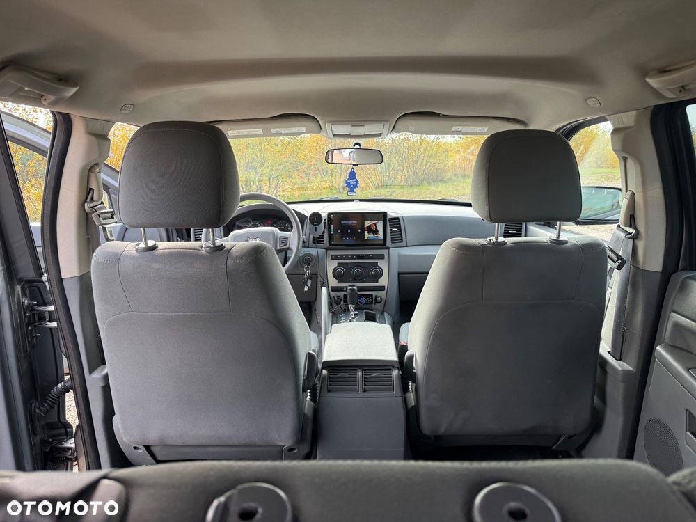 Jeep Grand Cherokee - 10