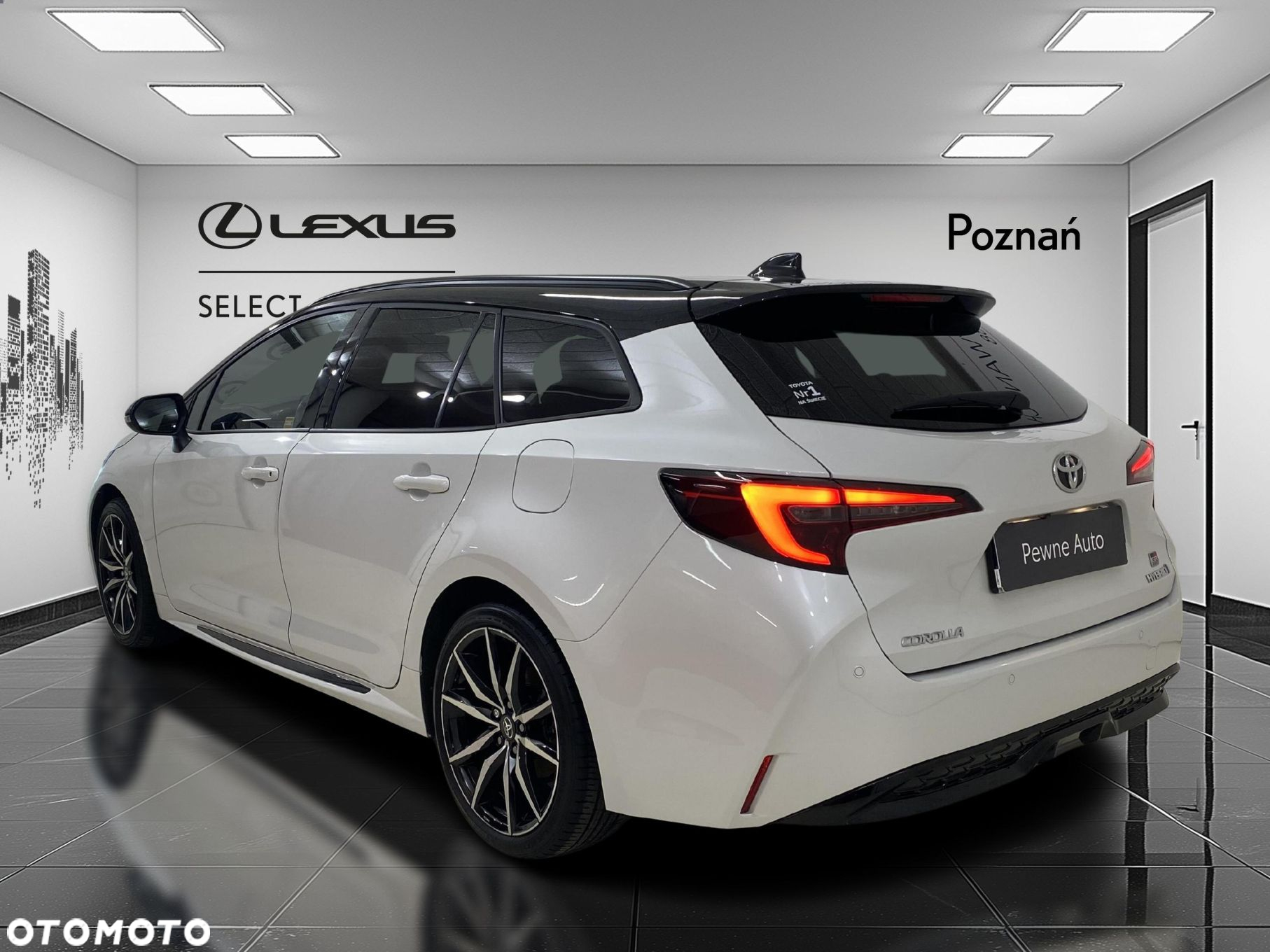 Toyota Corolla 1.8 Hybrid GR Sport Dynamic - 8