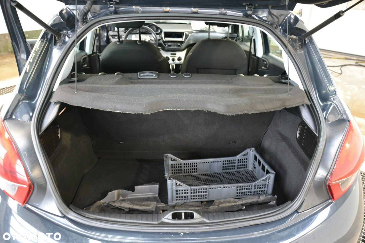 Peugeot 208 - 26