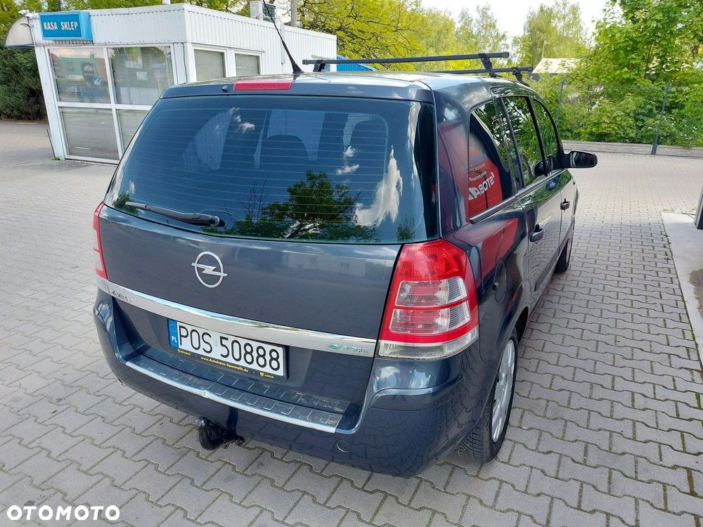 Opel Zafira - 9