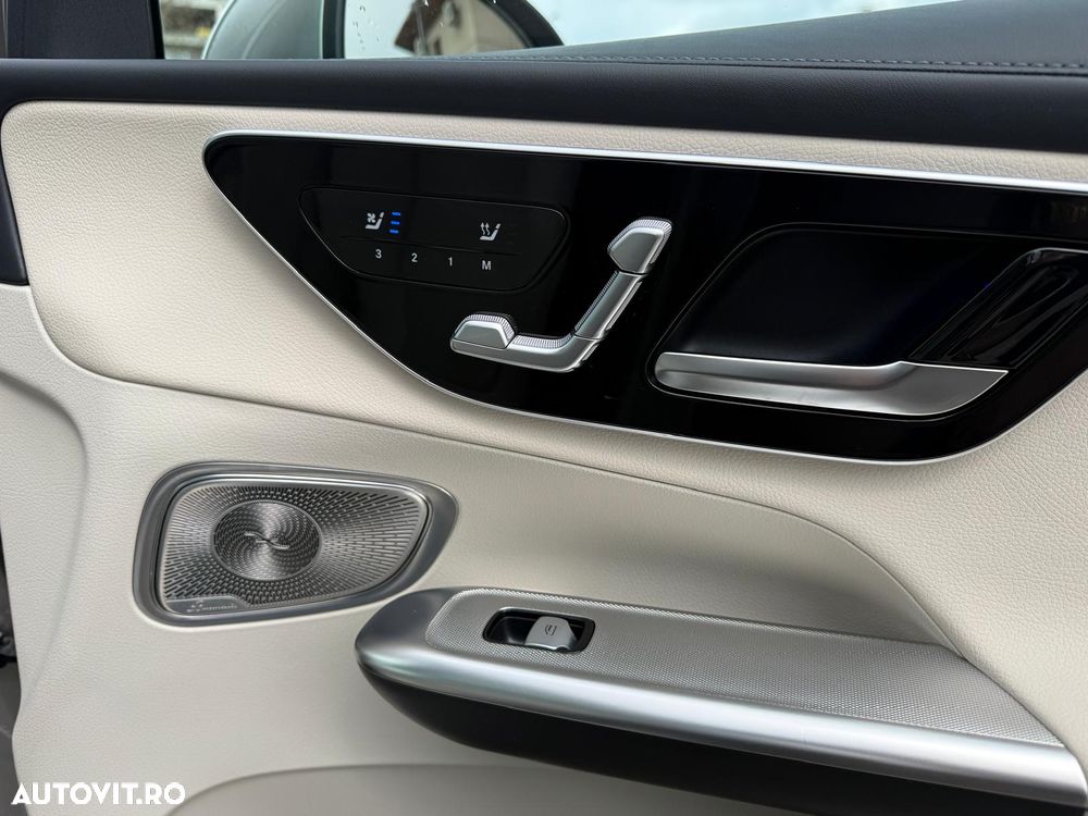 Mercedes-Benz GLC 300 4MATIC - 19