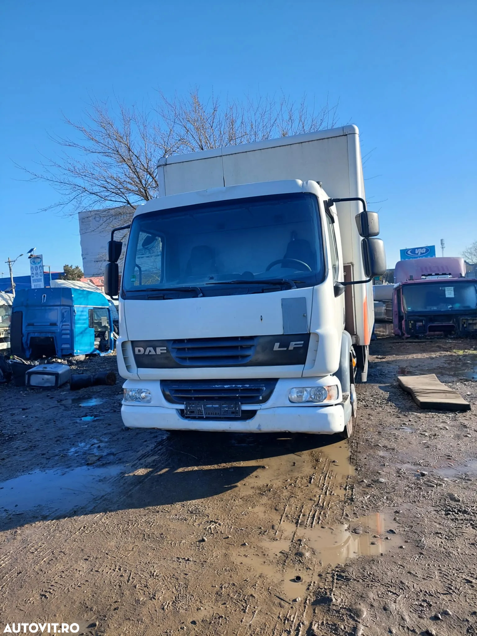 Se dezmembrează DAF LF45.250 . An fabricatie 2012. Euro 5. Piese disponibile - 2