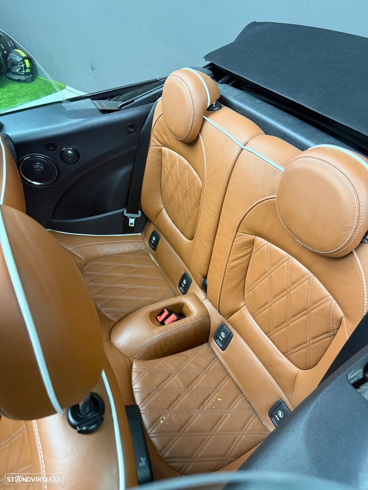 MINI Cabrio Cooper D Auto - 23