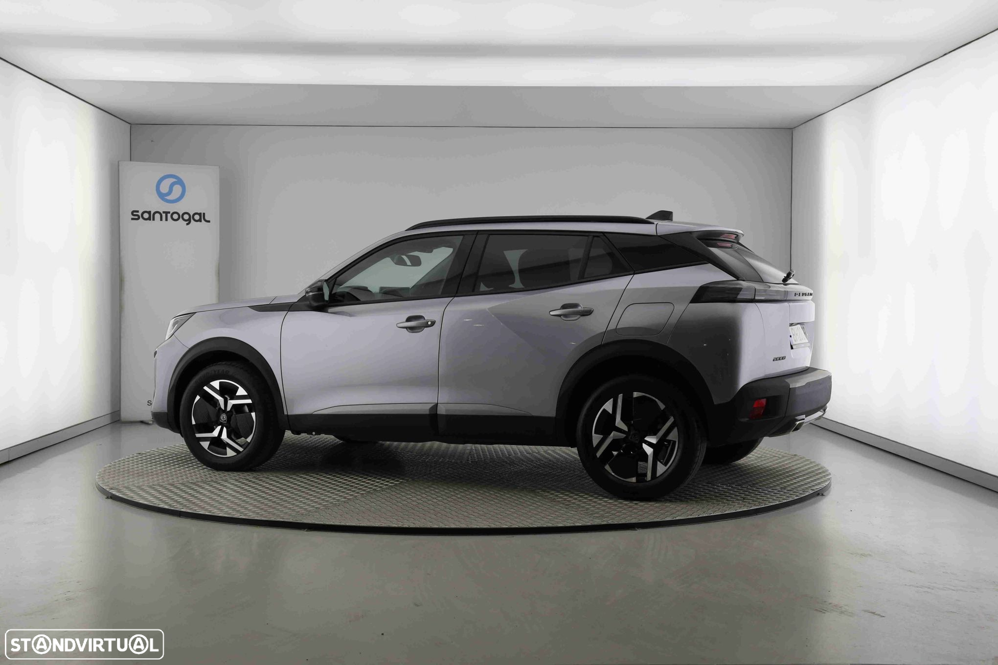 Peugeot 2008 1.2 PureTech Allure EAT8 - 4