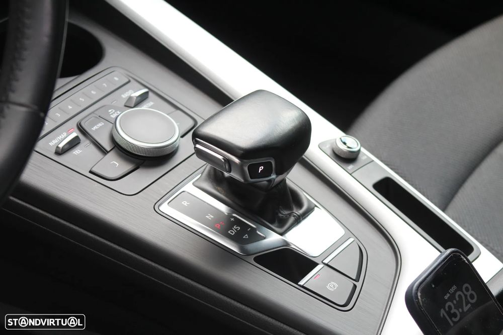 Audi A4 Avant 2.0 TDI Advance S tronic - 27