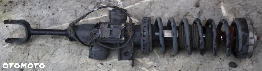 AMORTYZATOR PRAWY PRZÓD PRZEDNI BMW F04 6796924
