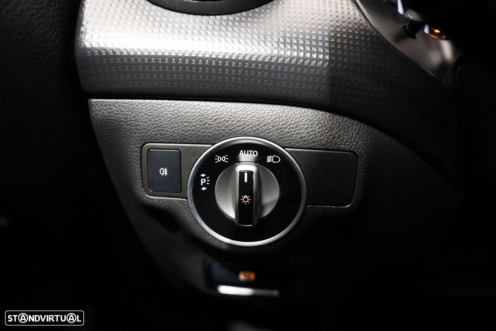 Mercedes-Benz A 180 CDI BlueEFFICIENCY - 18