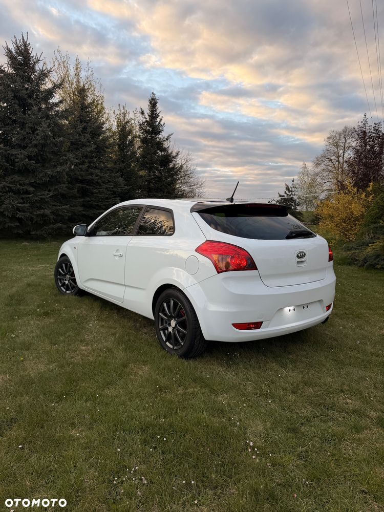 Kia ProCeed 1.4 CVVT Edition 7 - 14