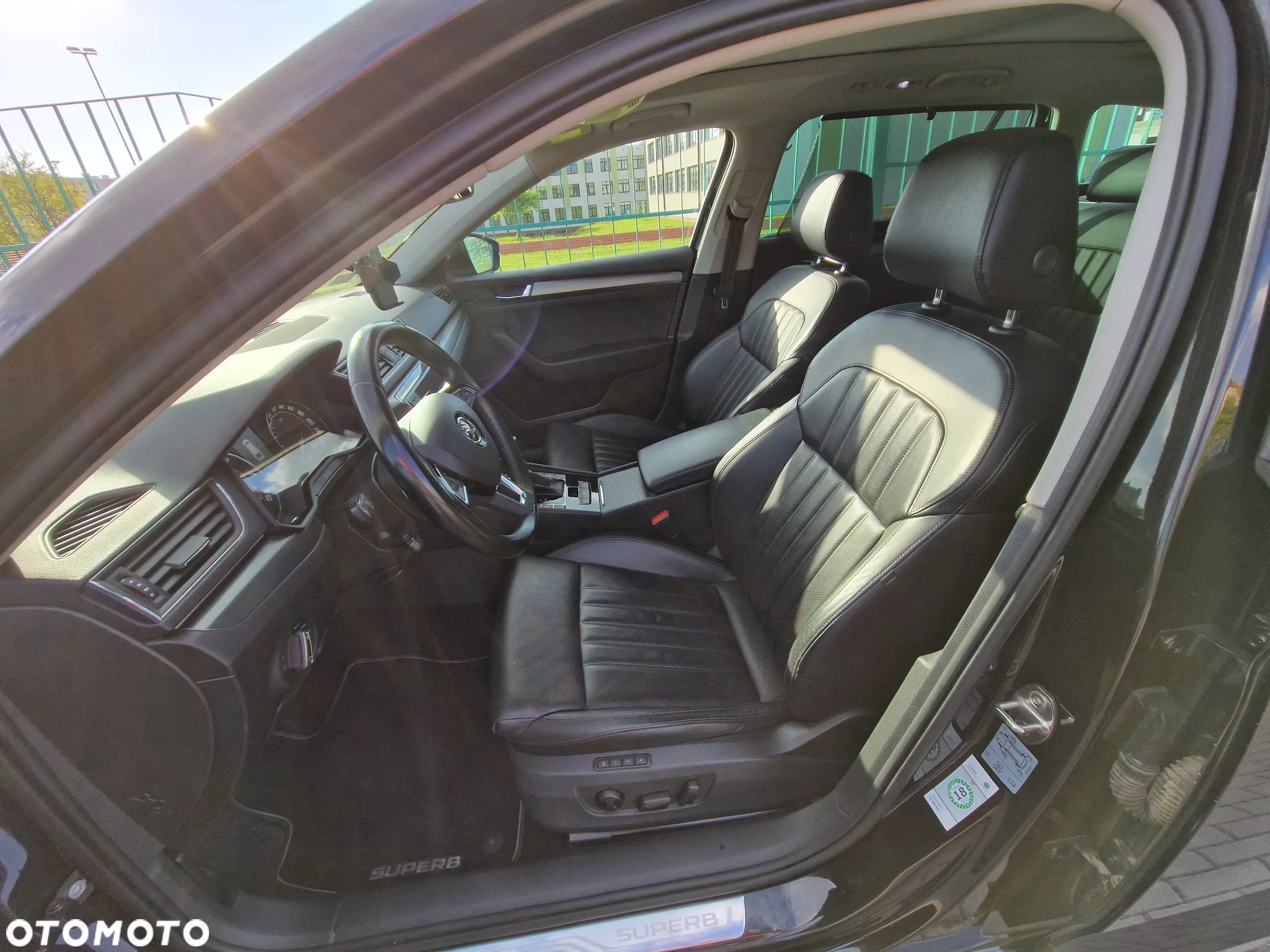 Skoda Superb 2.0 TDI 4x4 Style DSG - 26