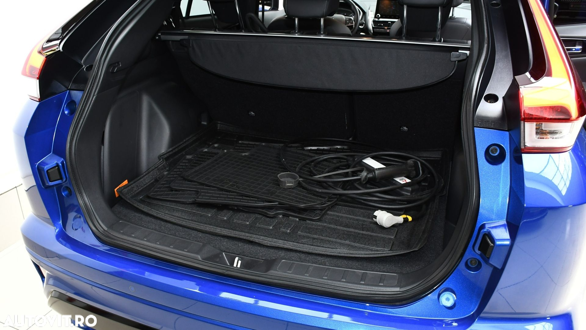 Mitsubishi Eclipse-Cross Plug-In Hybrid 4WD Intro Edition - 23