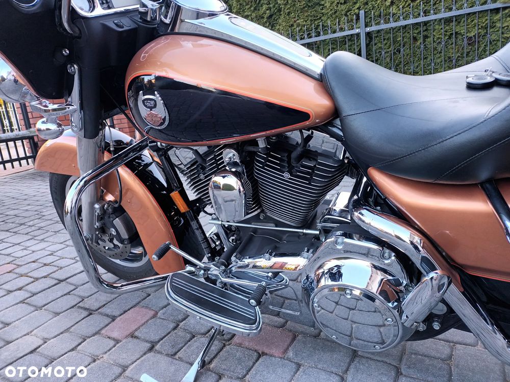 Harley-Davidson Touring Street Glide - 7