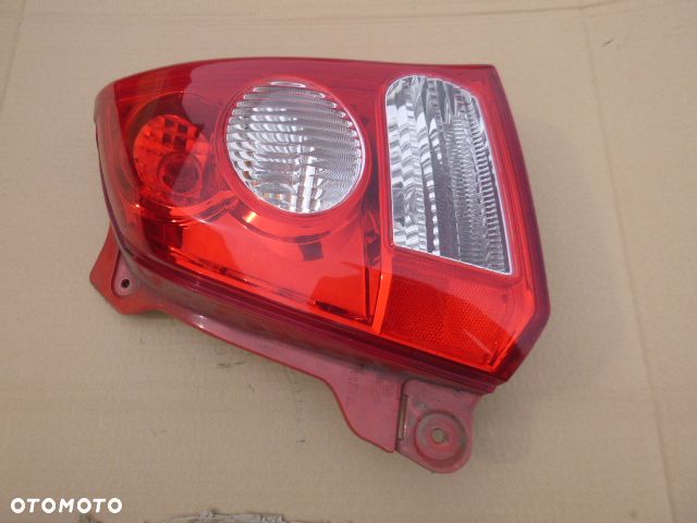 LAMPA PRAWY TYŁ PRAWA TYLNA NISSAN PIXO 08- - 7