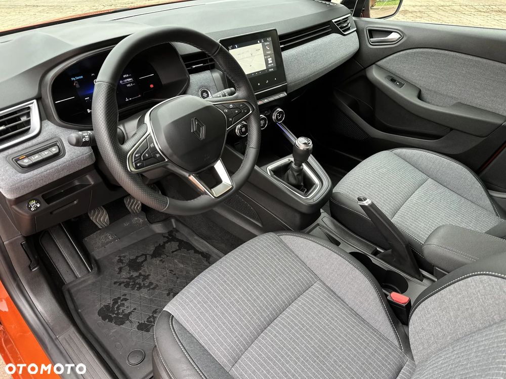 Renault Clio 1.0 TCe Techno - 10