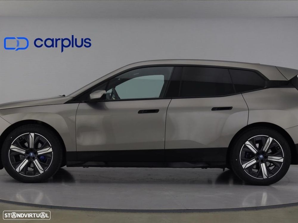 BMW iX xDrive 40 - 4