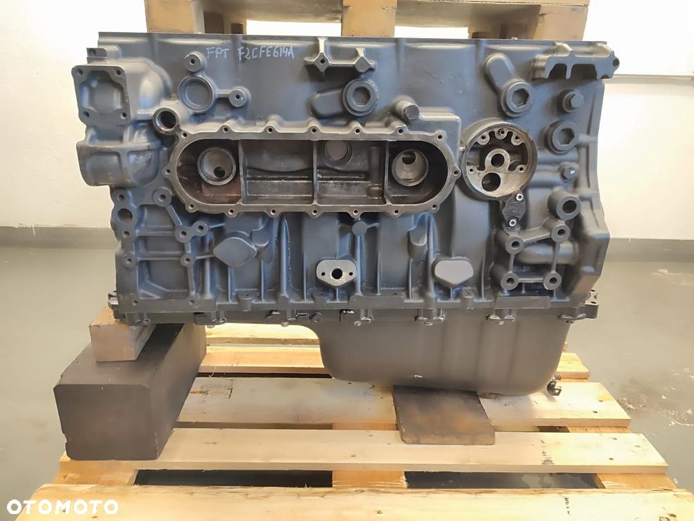 FPT Cursor 9 F2CFE614A Case Magnum 285 - 2