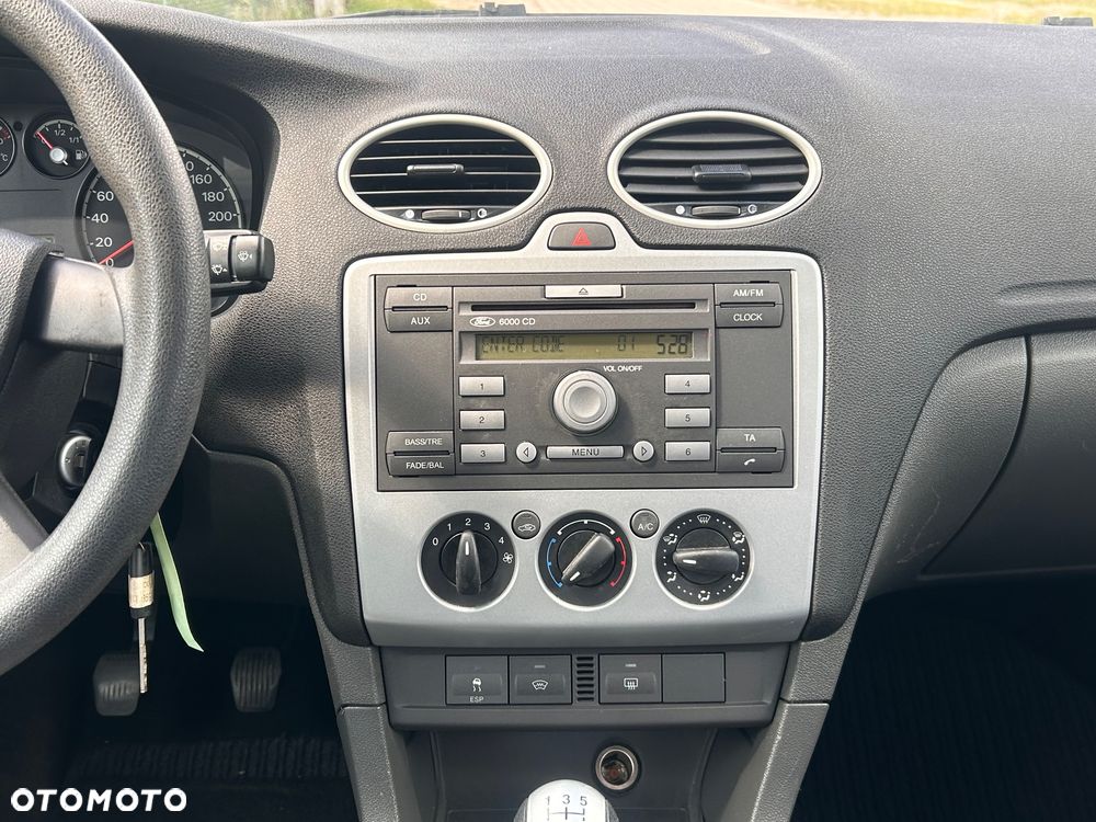 Ford Focus 1.6 16V Style - 25