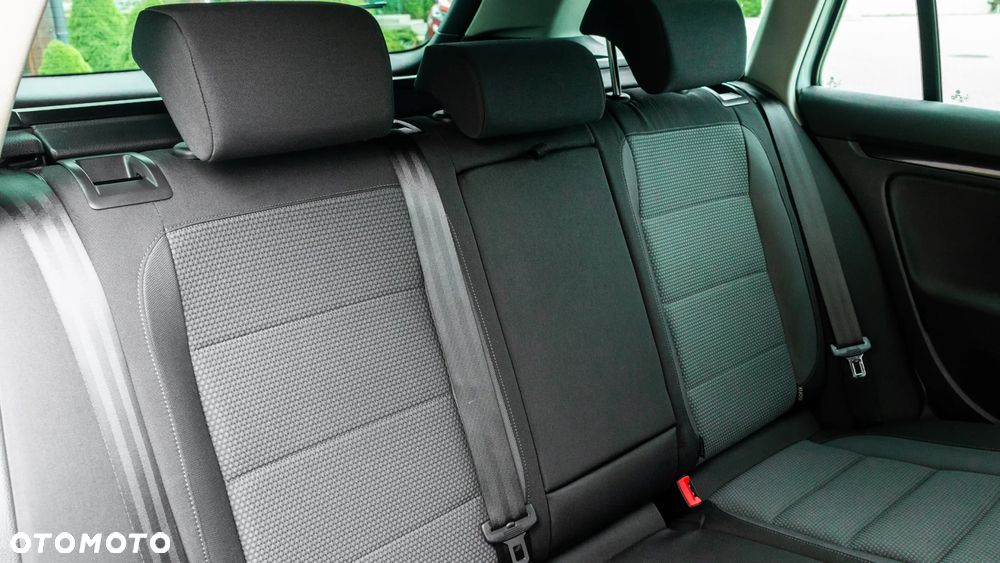 Volkswagen Golf VI 1.6 TDI Comfortline - 24