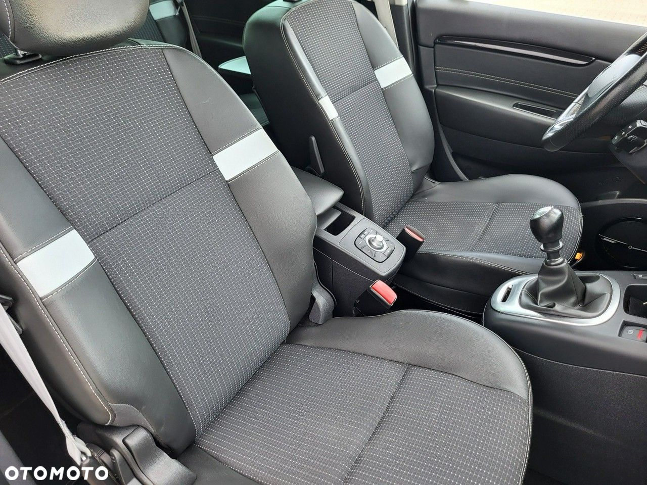Renault Scenic - 20