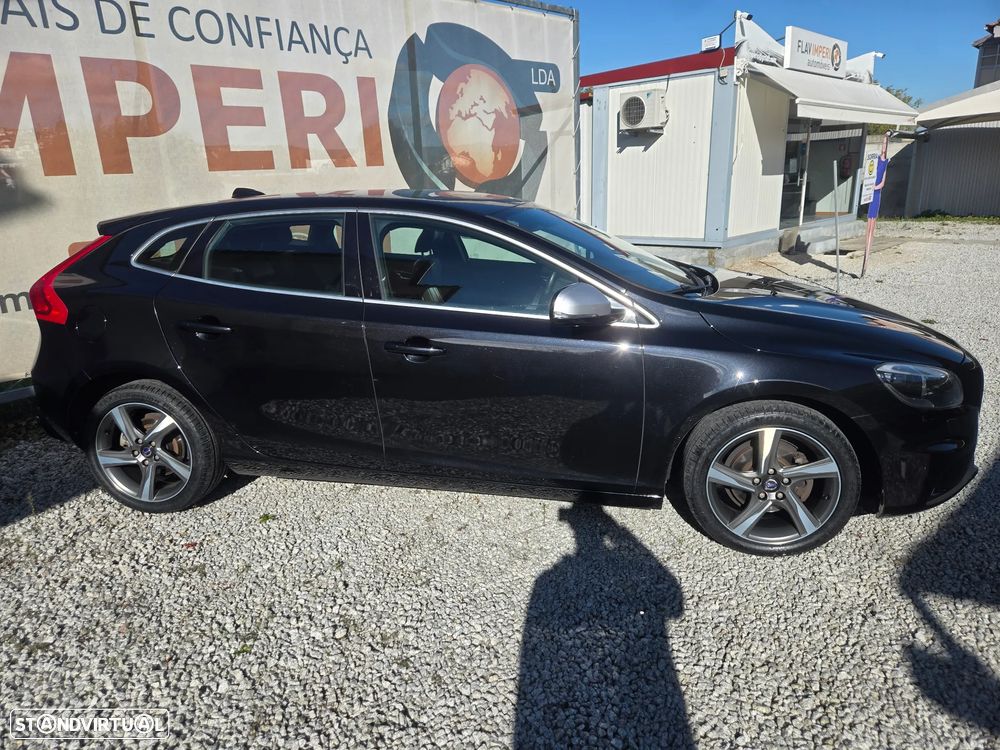 Volvo V40 D2 R Design - 4