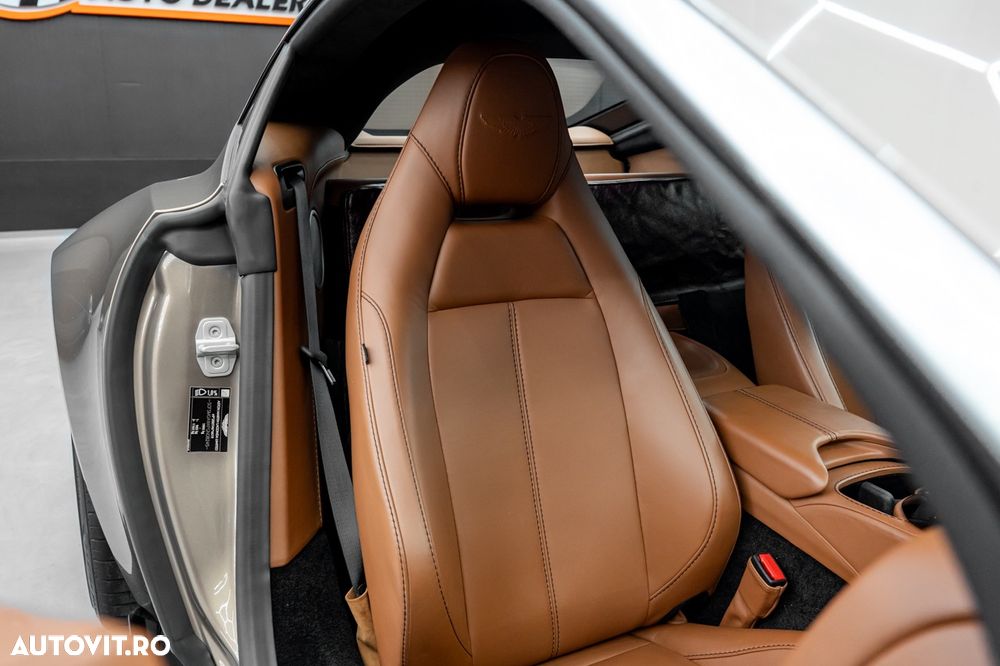 Aston Martin V8 Vantage Standard - 12