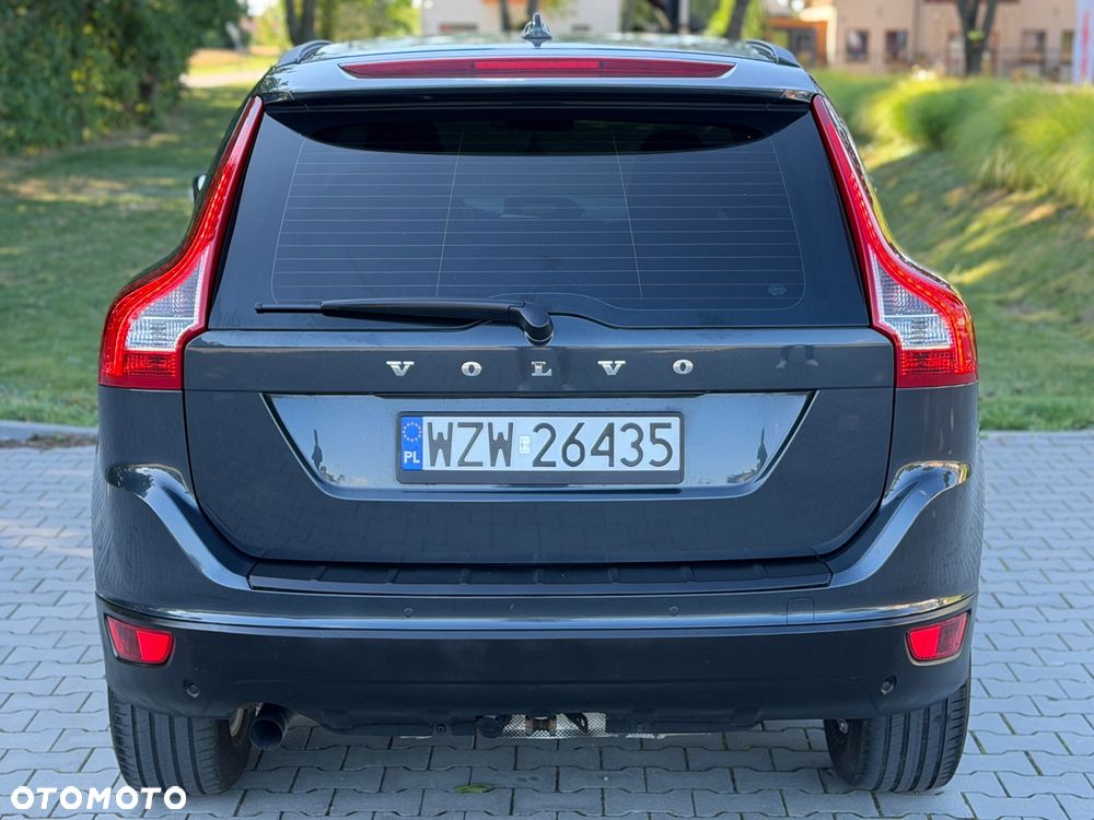 Volvo XC 60 D5 AWD Momentum - 11