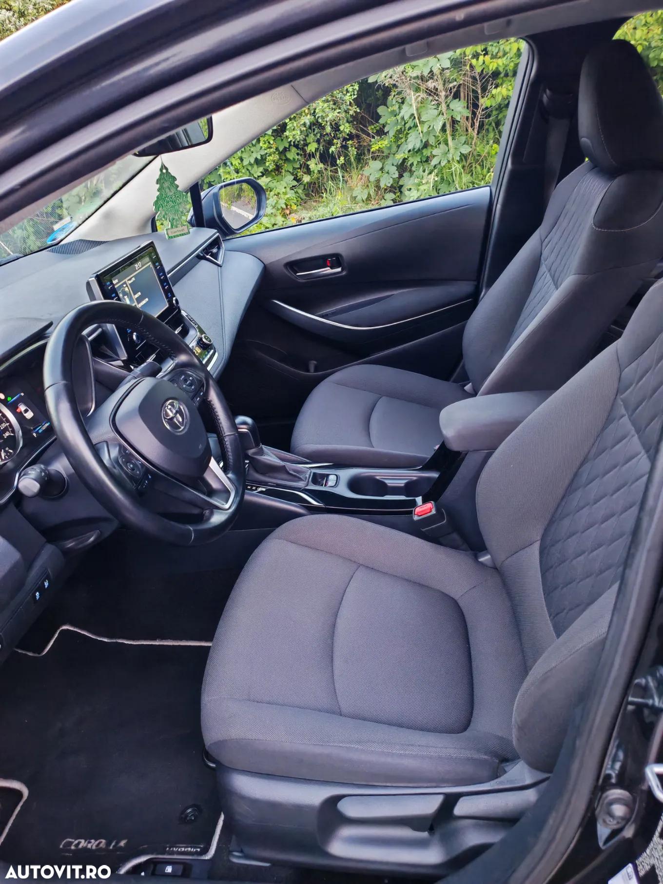 Toyota Corolla 1.8 HSD Exclusive interior Gri - 9