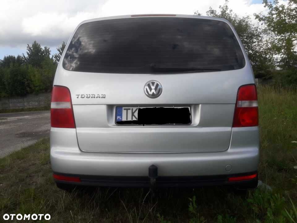 Volkswagen Touran - 5