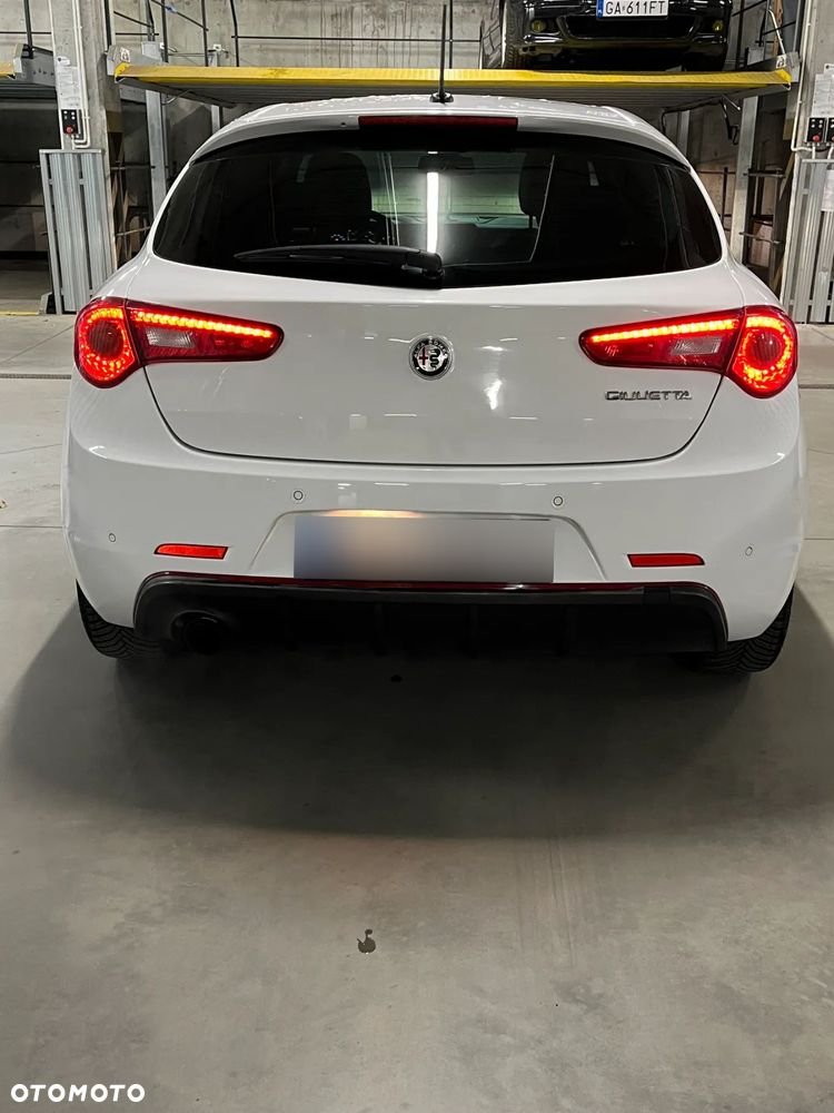 Alfa Romeo Giulietta Sport - 8