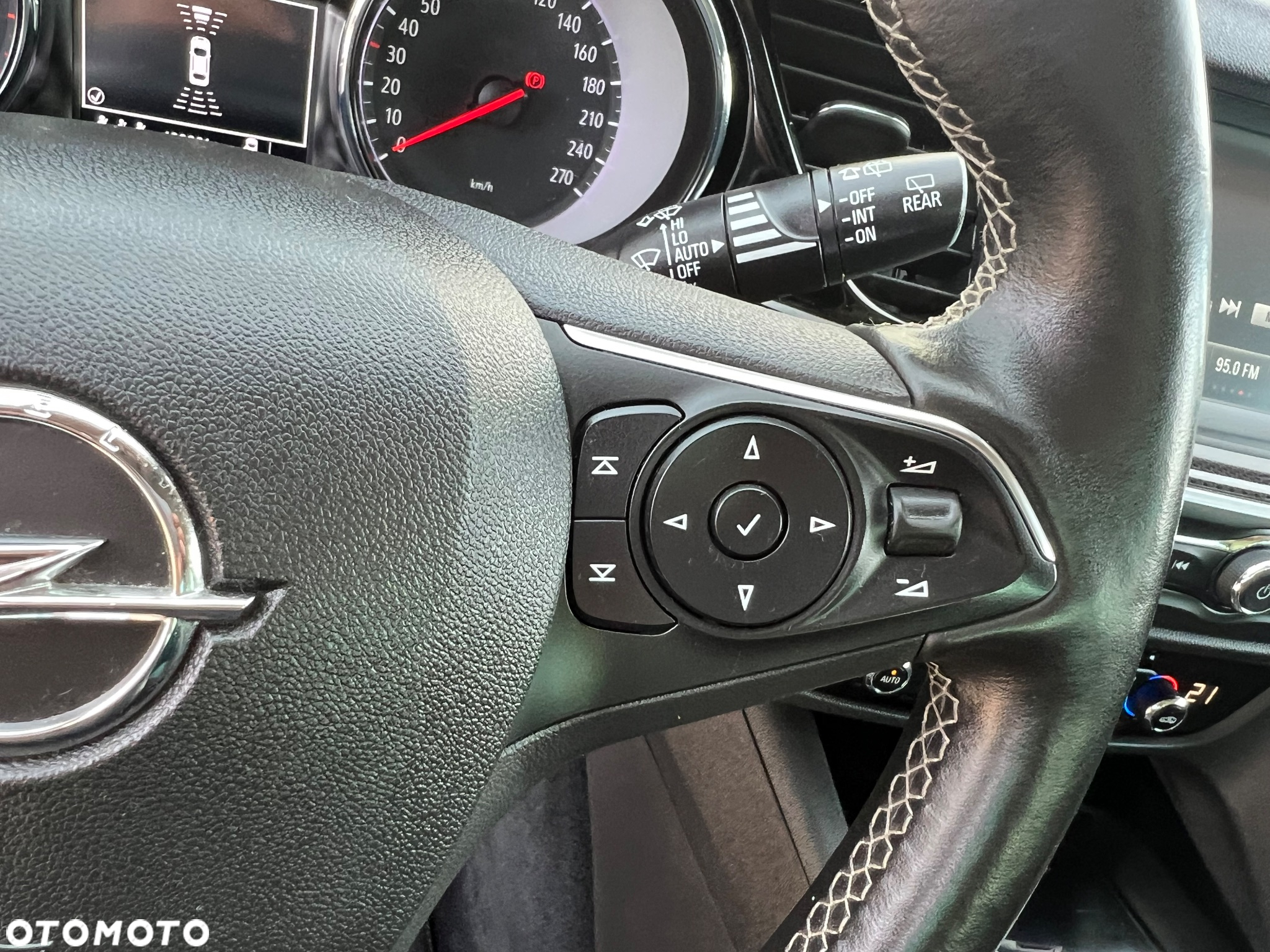 Opel Insignia Sports Tourer 1.5 Direct InjectionTurbo Business Edition - 23