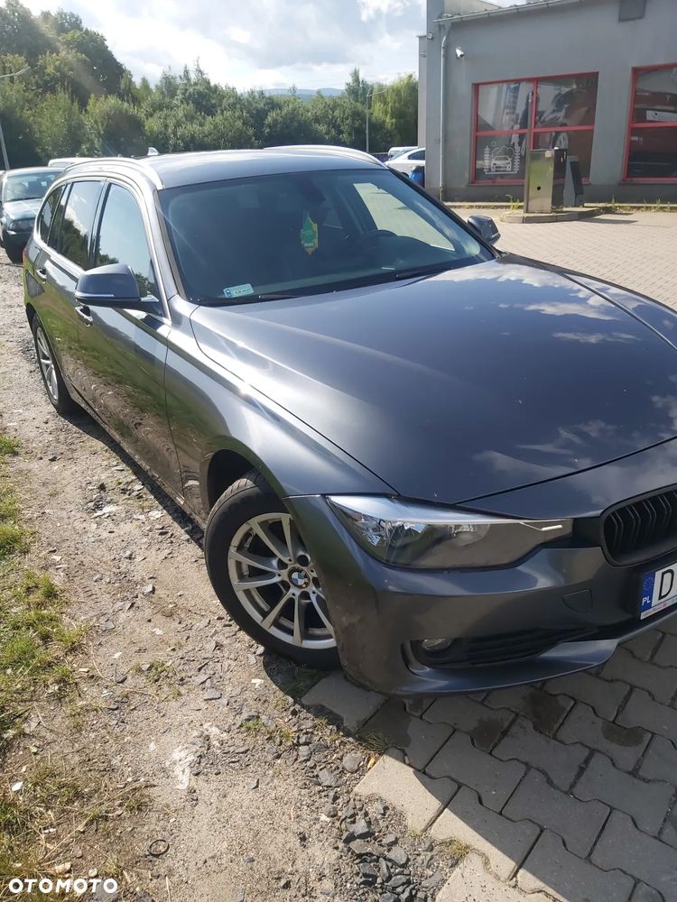 BMW Seria 3 320d - 4