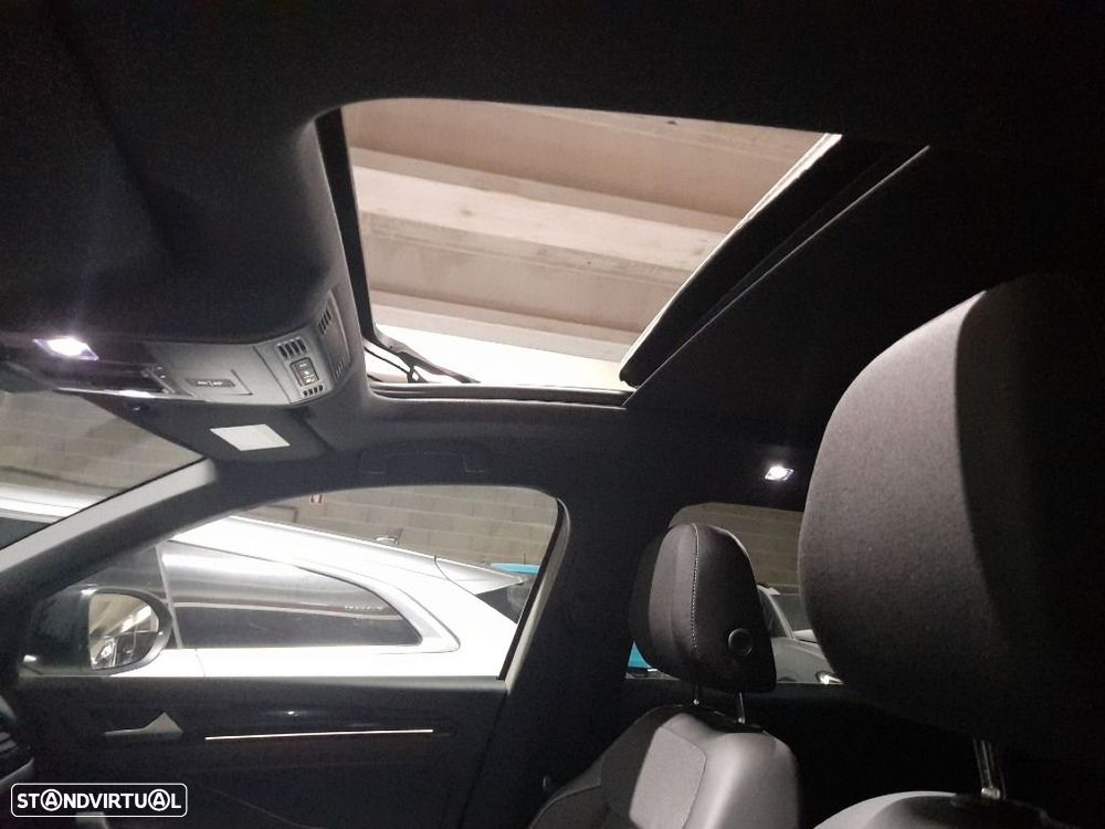 VW T-Roc 1.5 TSI Black Style DSG - 33